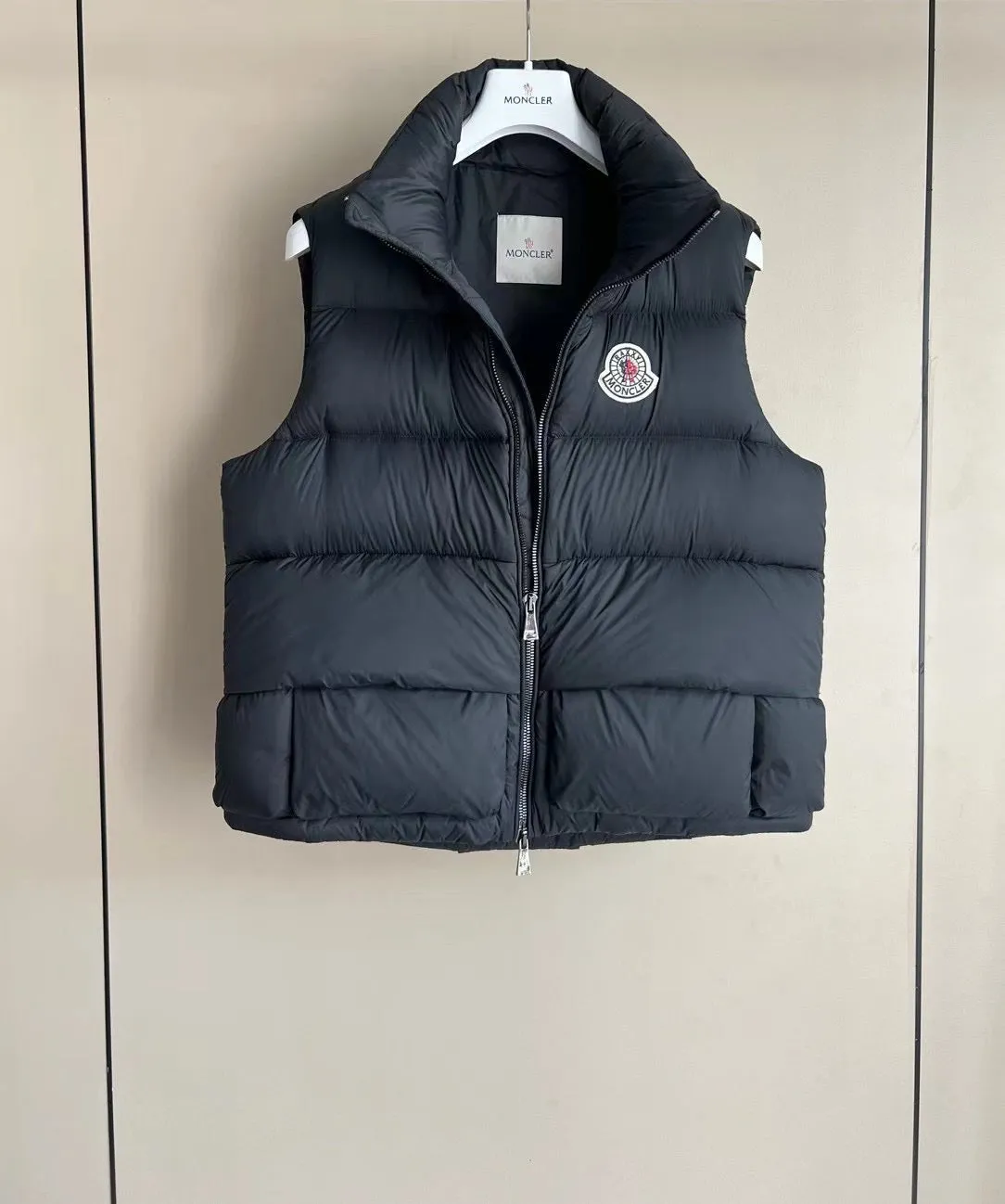 Clothes 422 Moncler Short Down Vest / Size0/1/2/3/4