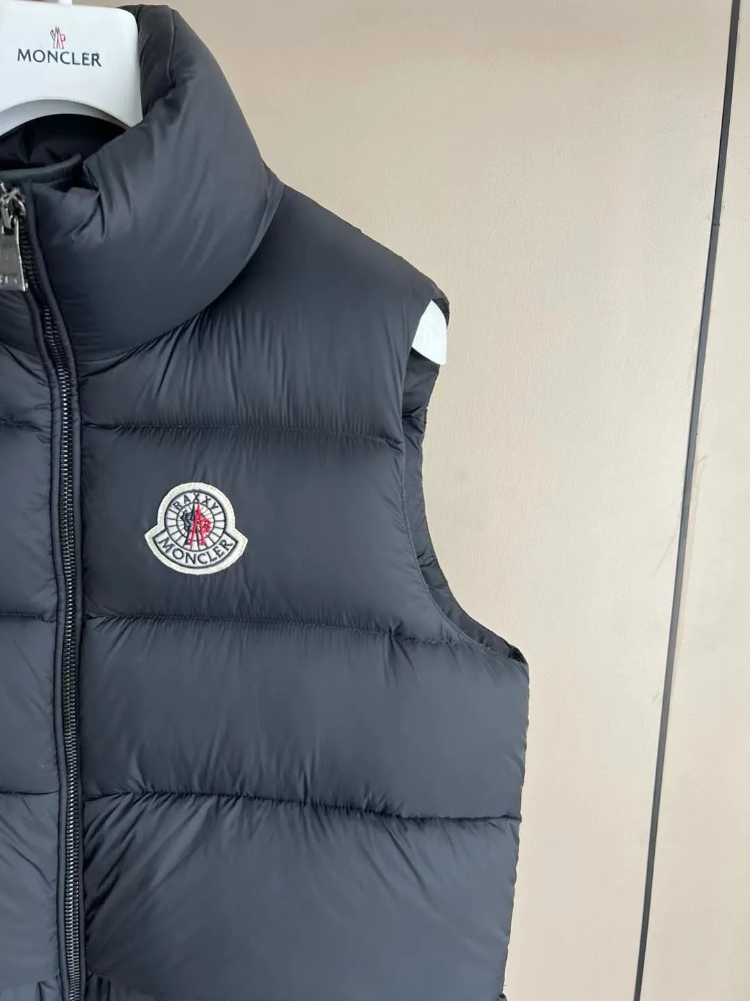 Clothes 422 Moncler Short Down Vest / Size0/1/2/3/4
