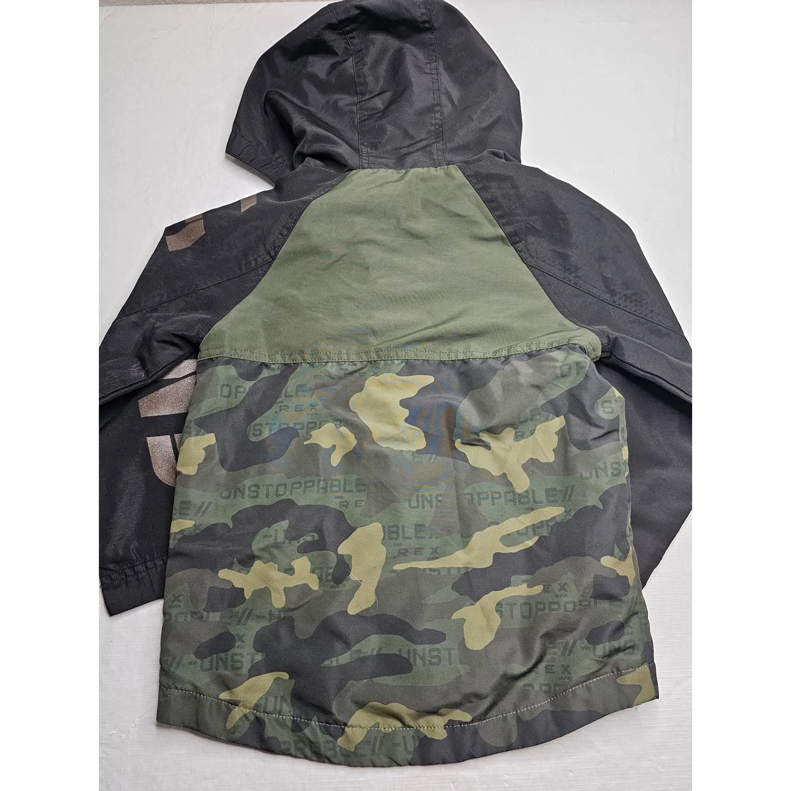 Maximus Rex Boys Sz 7 Full Zip Windbreaker Jacket Green Camo Print